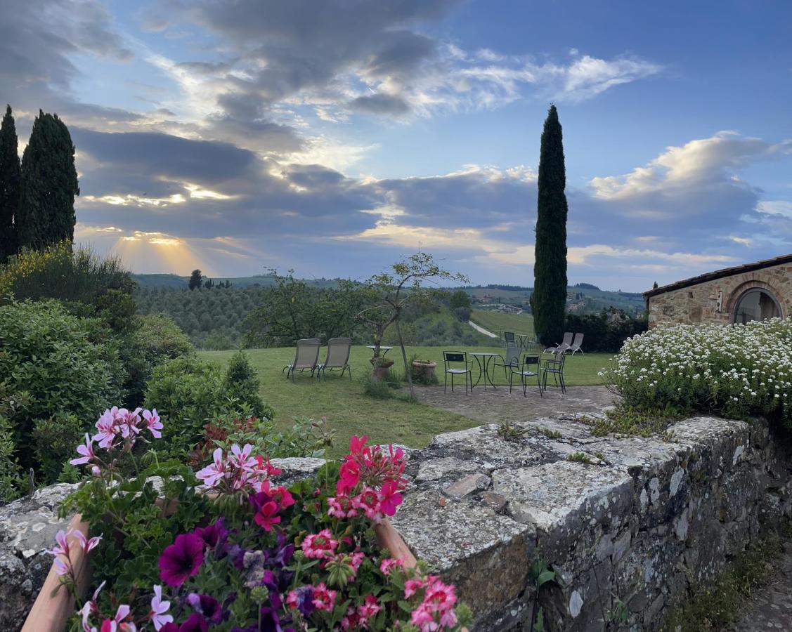 Torre Di Ponzano Guest House Barberino Val d'Elsa Luaran gambar
