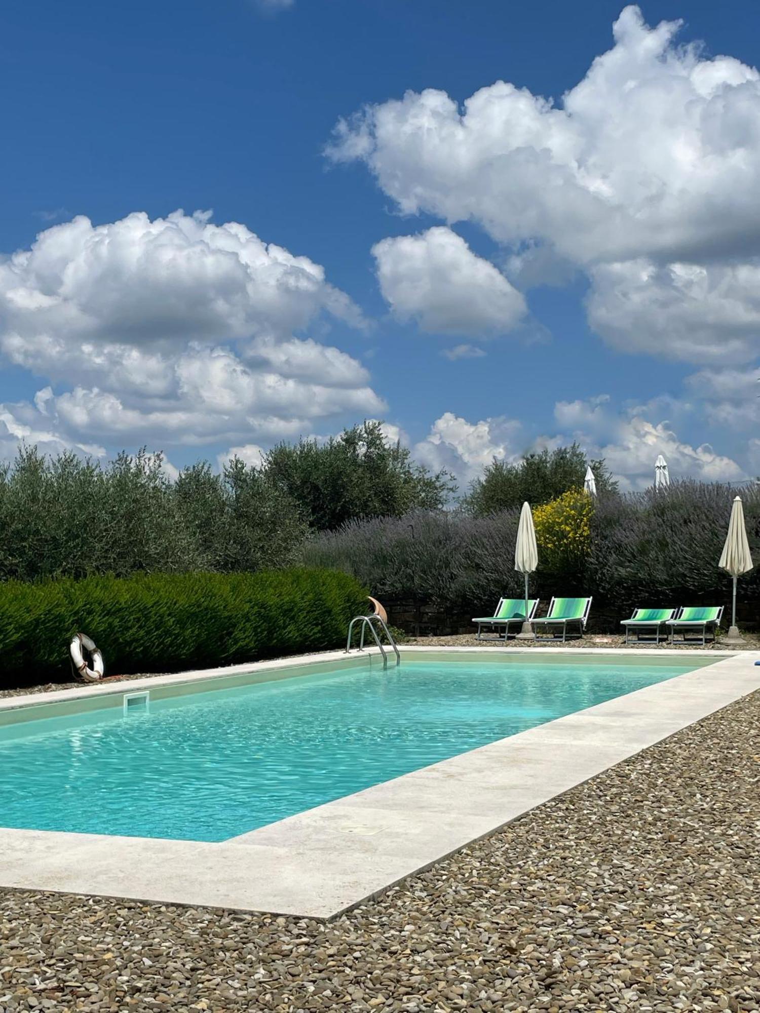 Torre Di Ponzano Guest House Barberino Val d'Elsa Luaran gambar