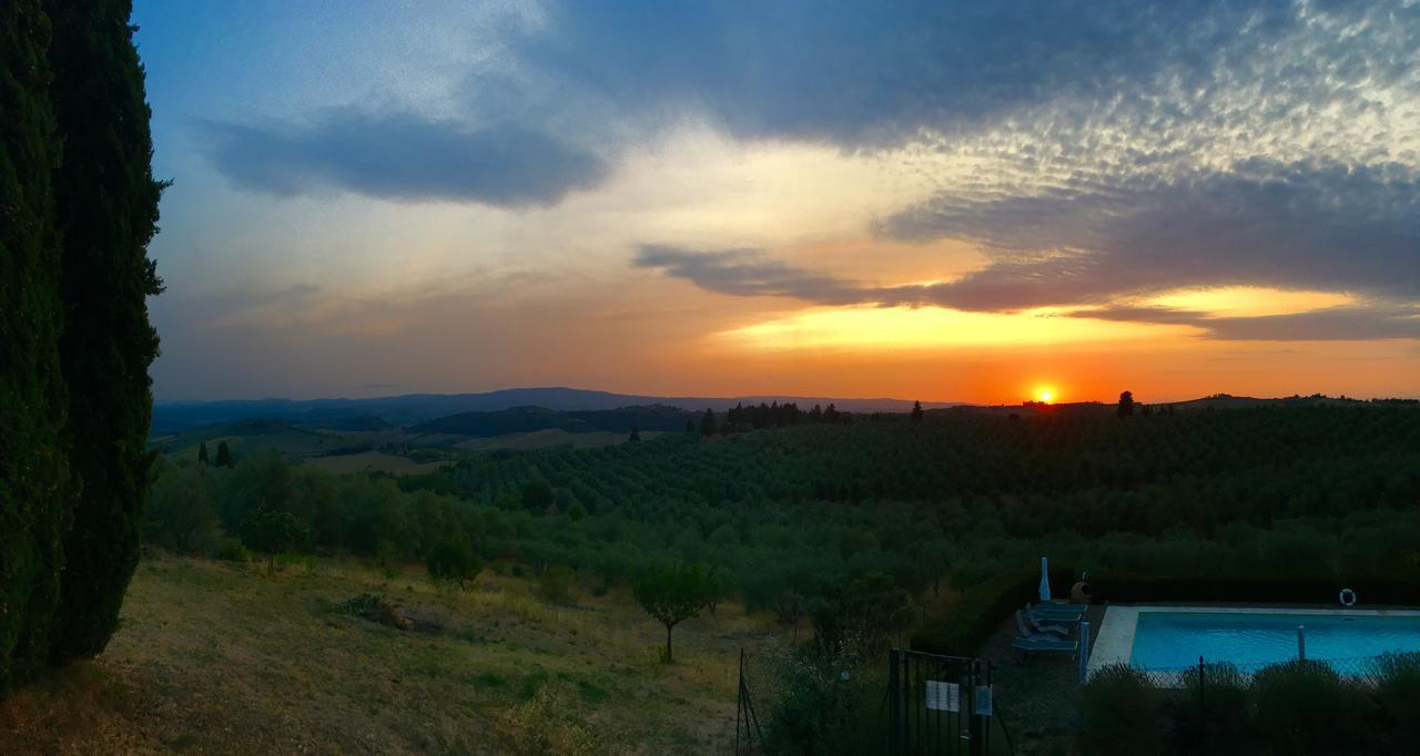 Torre Di Ponzano Guest House Barberino Val d'Elsa Luaran gambar