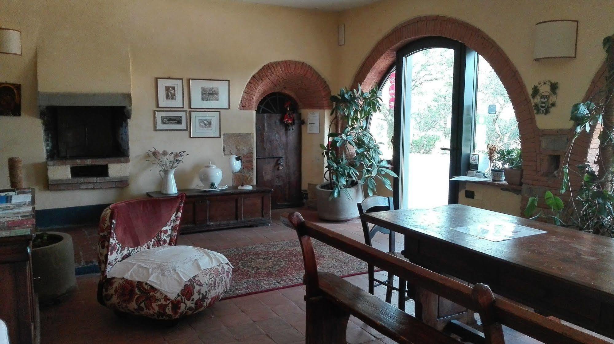 Torre Di Ponzano Guest House Barberino Val d'Elsa Luaran gambar