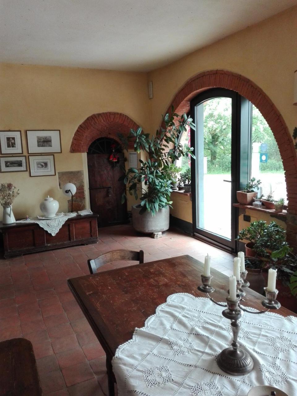 Torre Di Ponzano Guest House Barberino Val d'Elsa Luaran gambar
