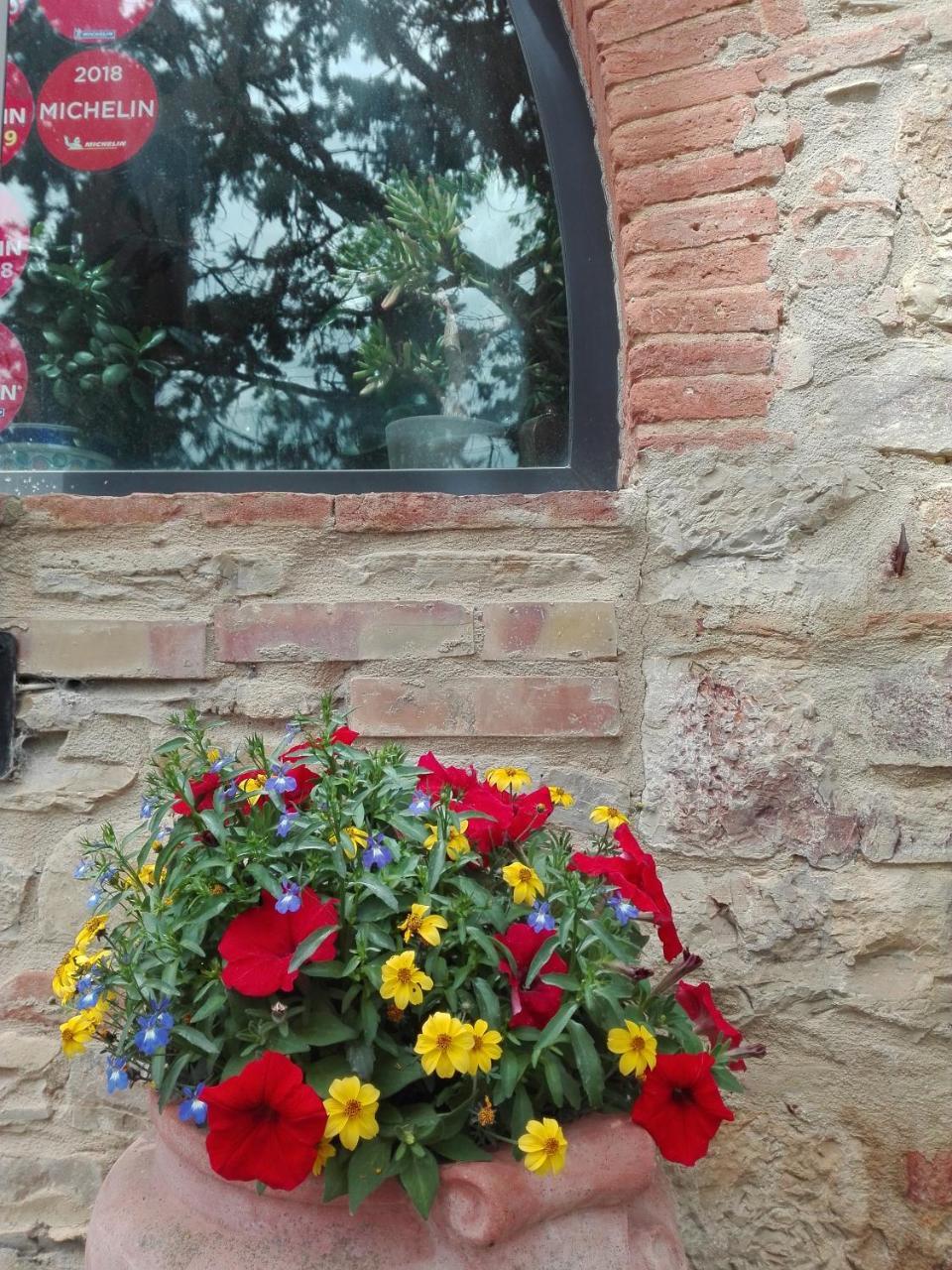 Torre Di Ponzano Guest House Barberino Val d'Elsa Luaran gambar
